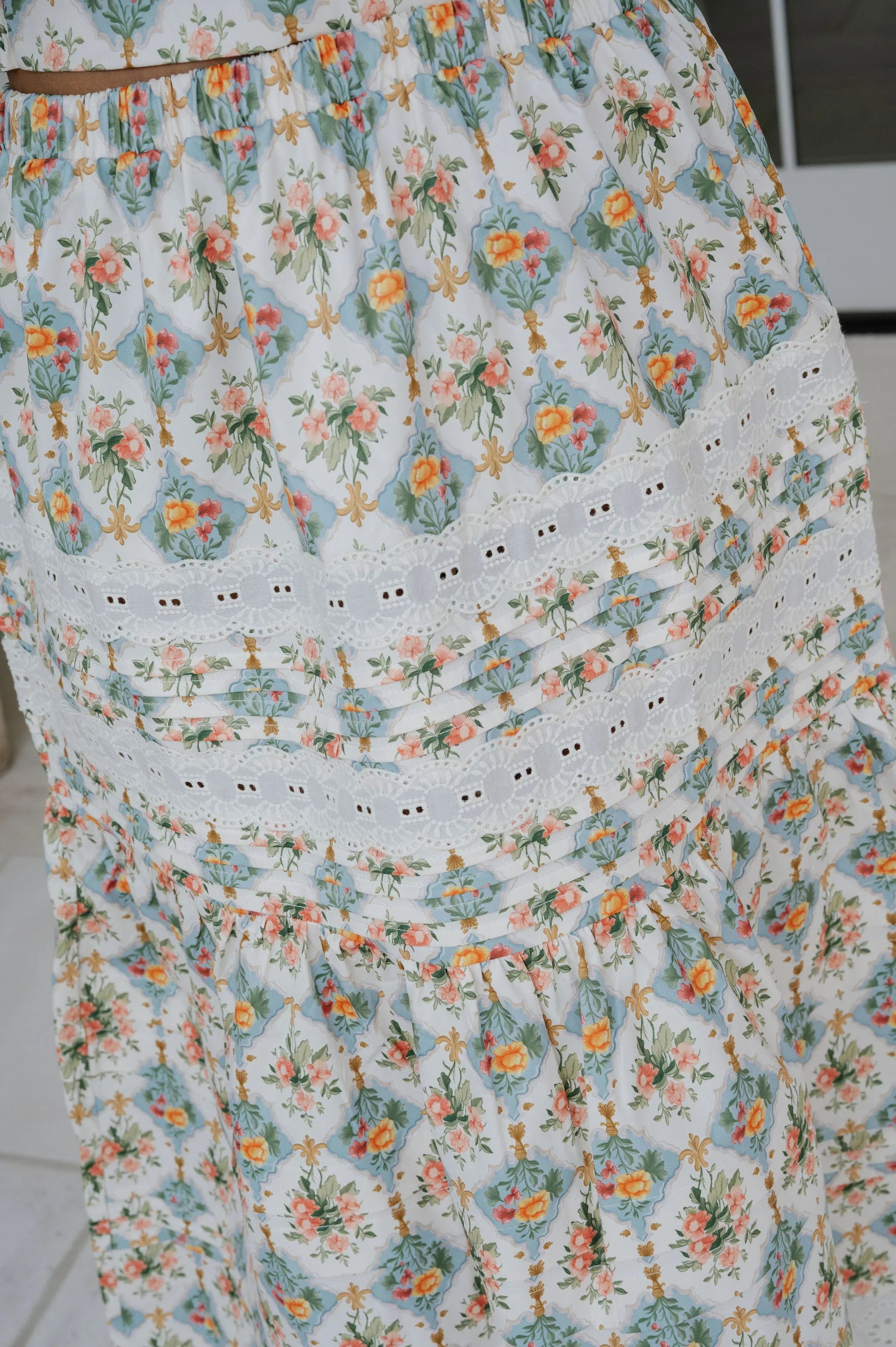 Mallie Skirt Set-Cream Multi